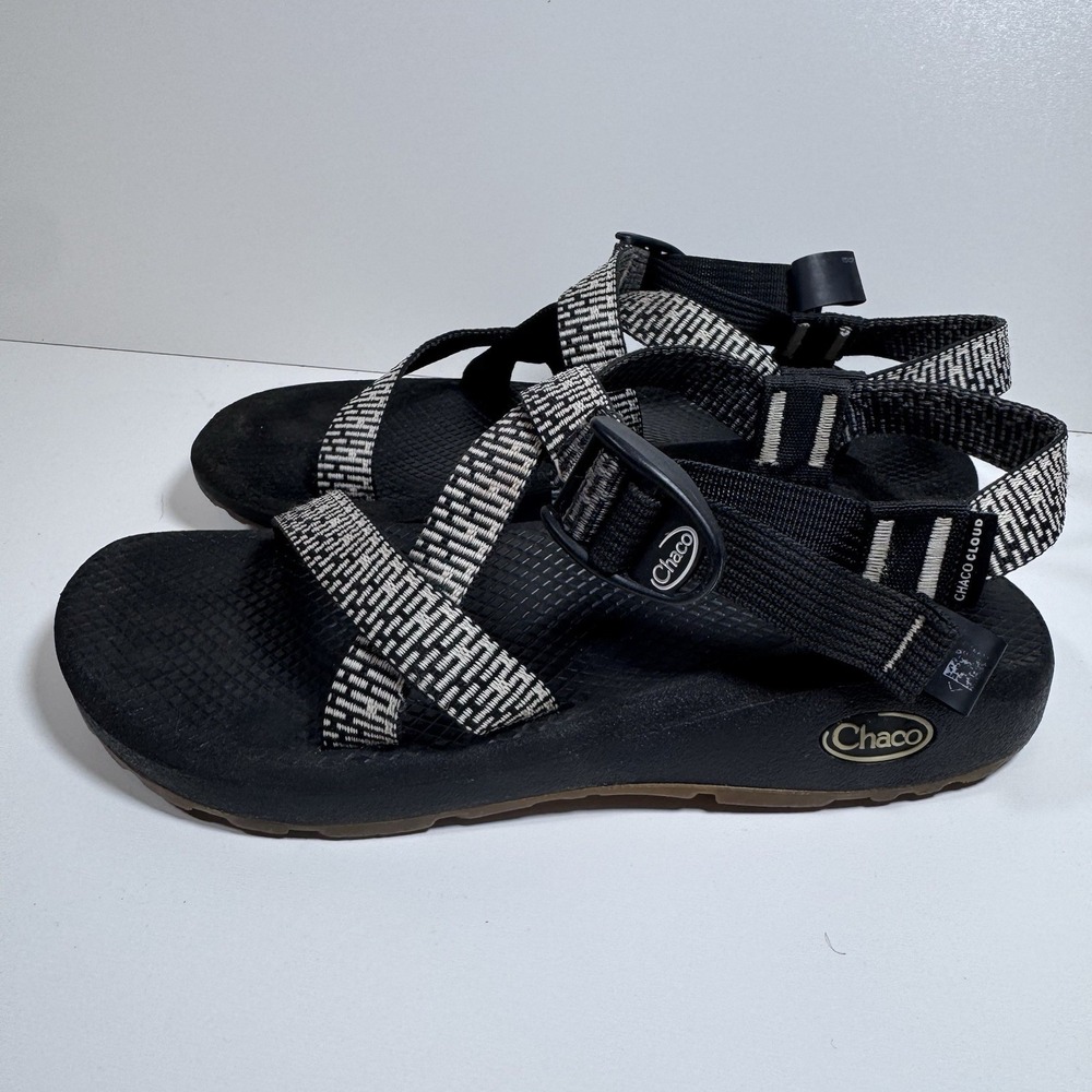 Chaco Z/Cloud Hiking Sandals Black White Single Strap W 8 Outdoor Granola Girl